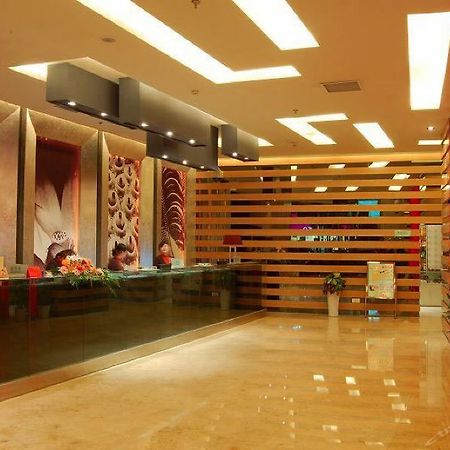 Joyiee Holiday Hotel Wuhan Interior foto